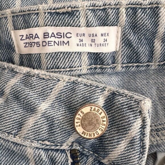 Zara Basic Z1975 SZ 2 Jeans Shorts Striped Mid-Rise Zip-Fly 5-Pocket Frayed Hems - Picture 4 of 5